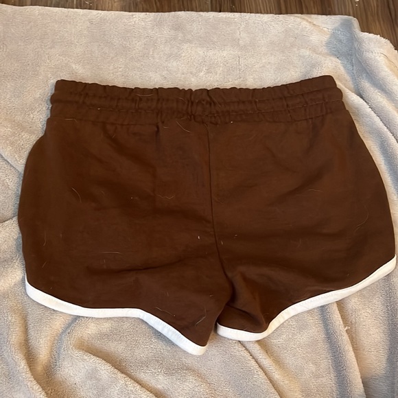 brown aeropostle shorts - Picture 2 of 3
